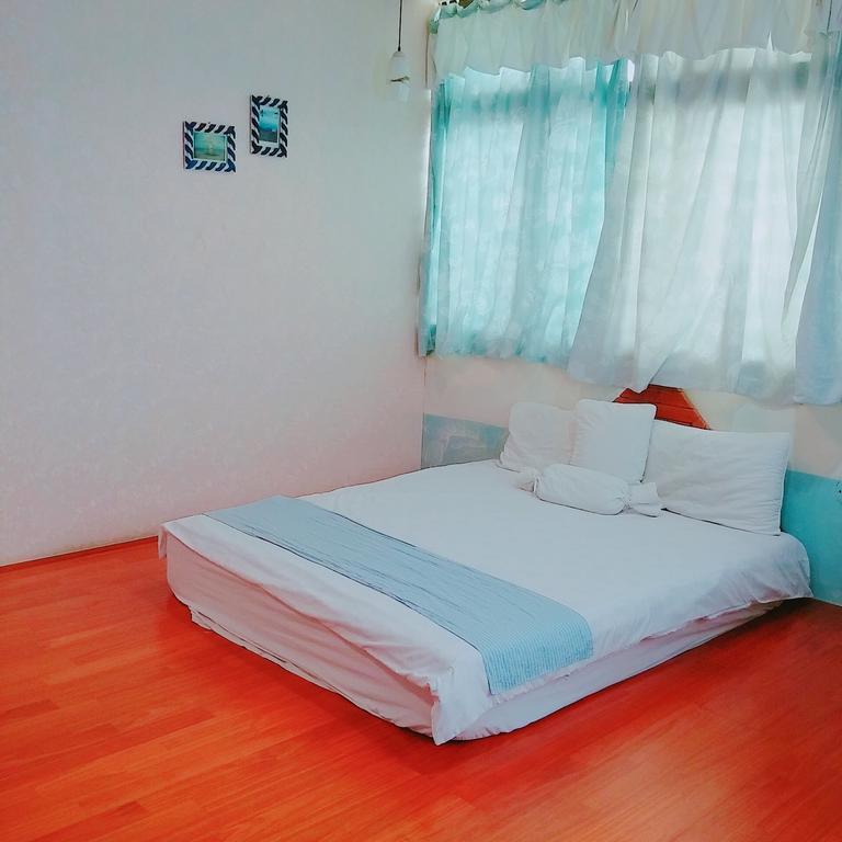 Pu Shi Homestay Yuli Eksteriør bilde