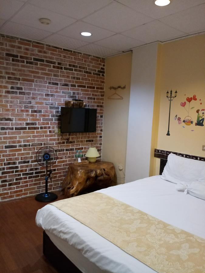 Pu Shi Homestay Yuli Eksteriør bilde