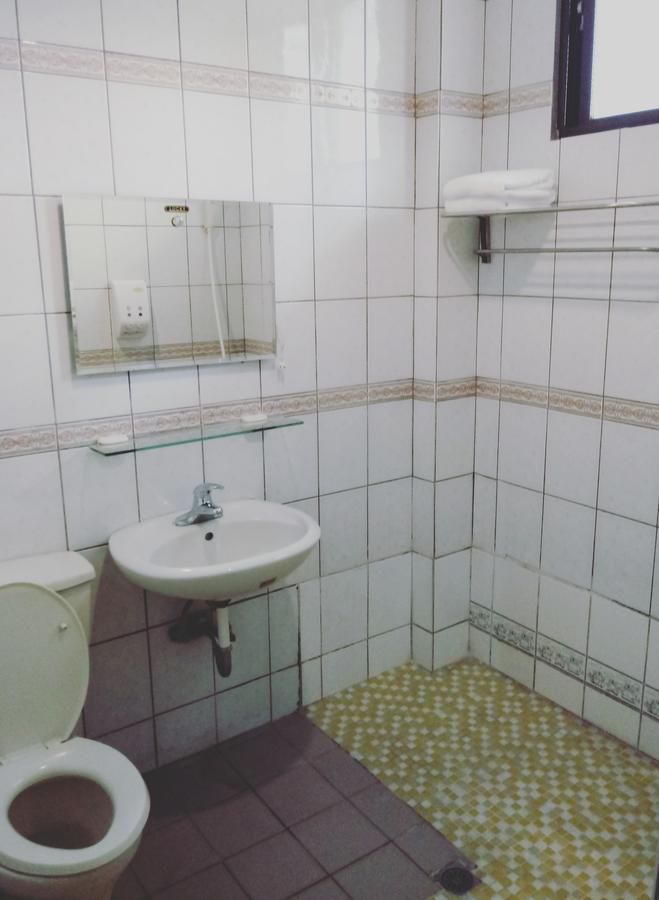 Pu Shi Homestay Yuli Eksteriør bilde